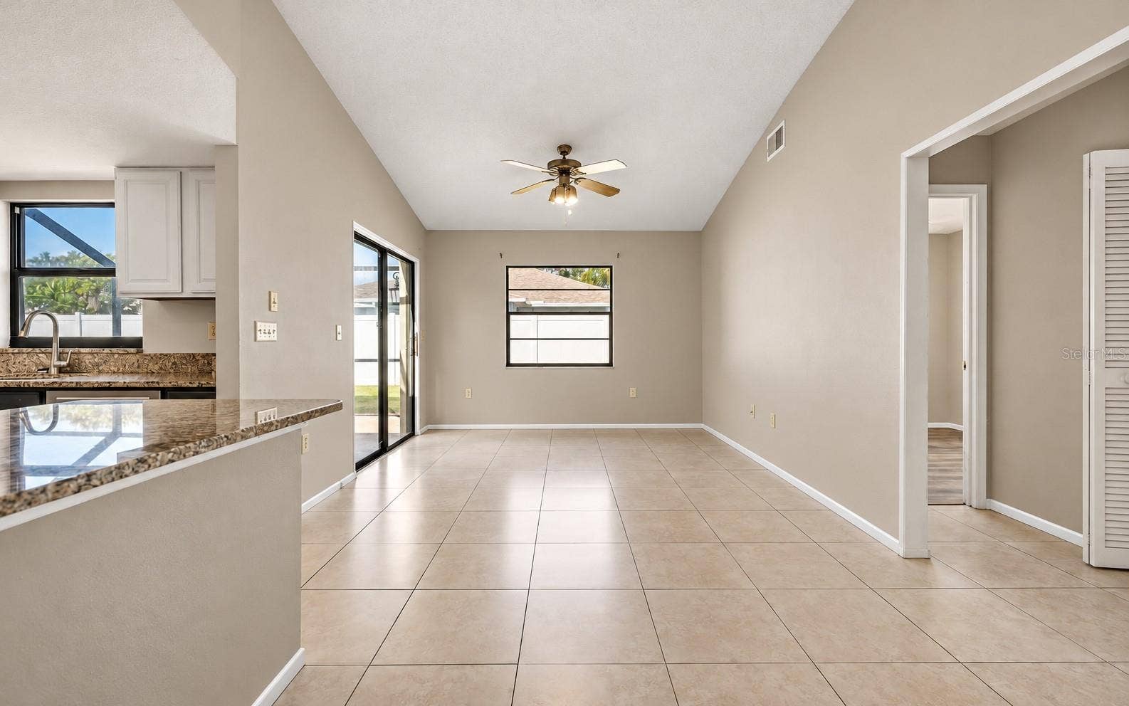 5456 81ST AVENUE CIRCLE E, Palmetto, FL 34221