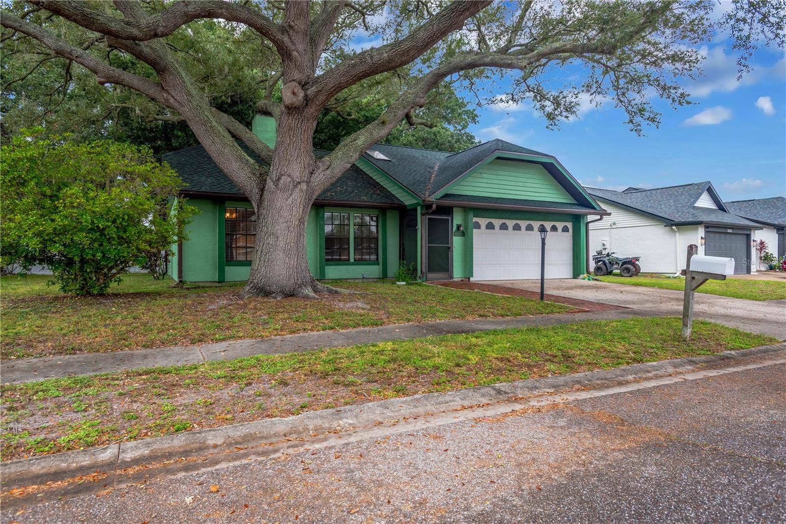 5546 34TH COURT E, Bradenton, FL 34203 5546 34TH COURT E, Bradenton, FL 34203