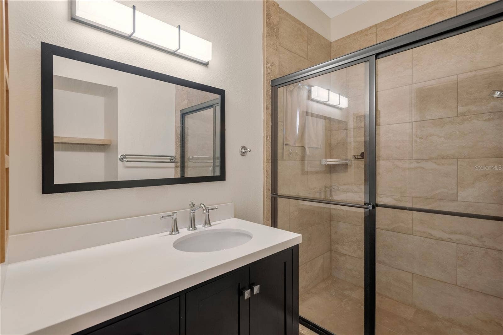 5546 34TH COURT E, Bradenton, FL 34203 Updated Primary Bath