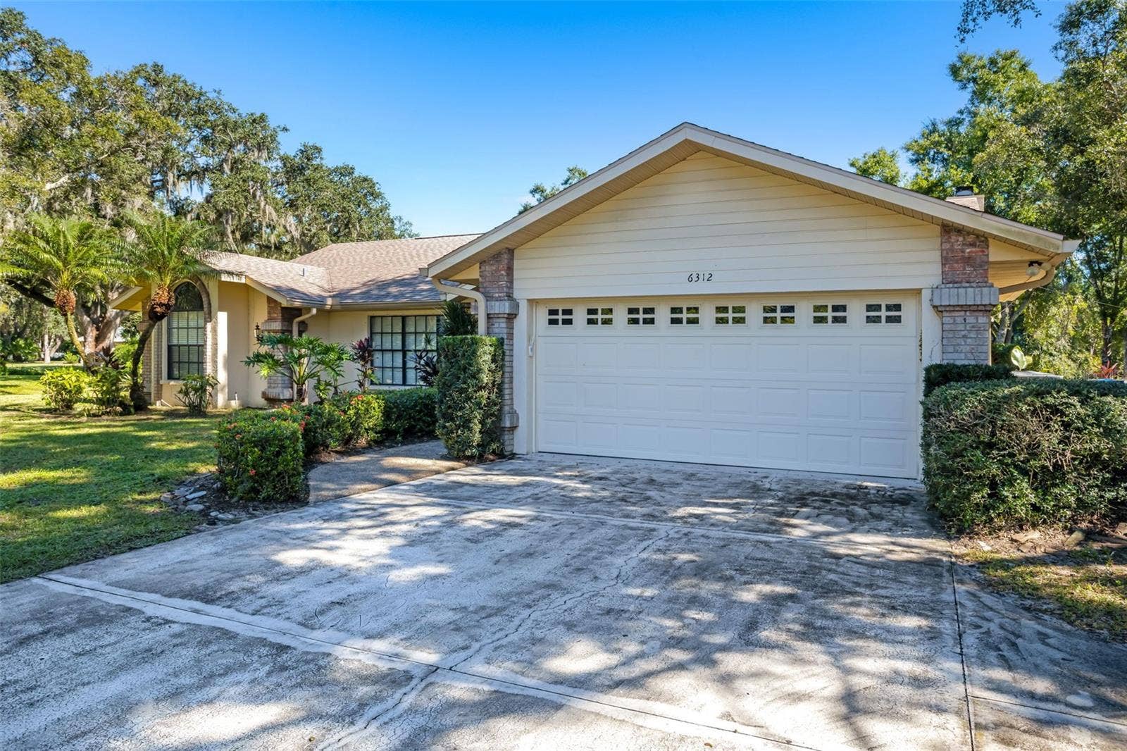 6312 91ST STREET E, Bradenton, FL 34202 6312 91ST STREET E, Bradenton, FL 34202