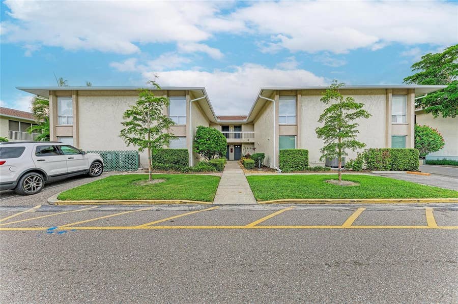 Property photo for 2121 WOOD STREET, #113, Sarasota, FL