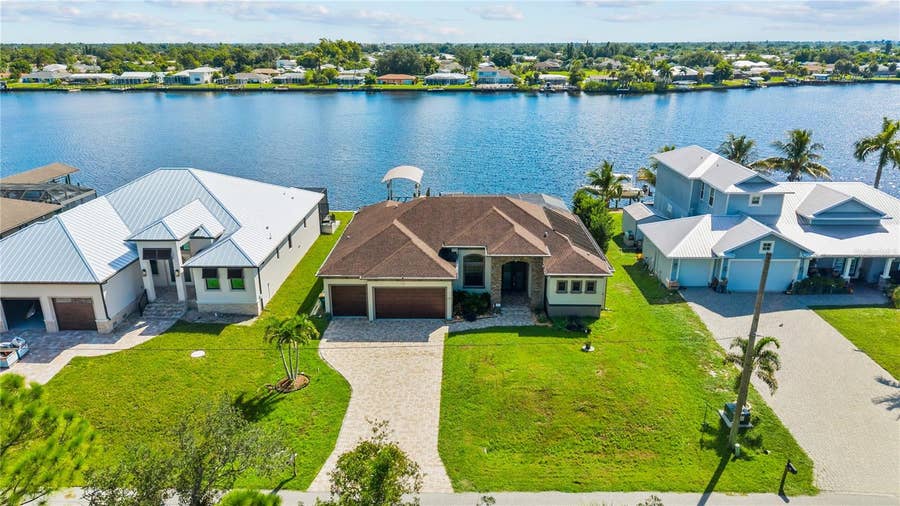 Property photo for 349 SPRINGVIEW CIRCLE NW, Port Charlotte, FL