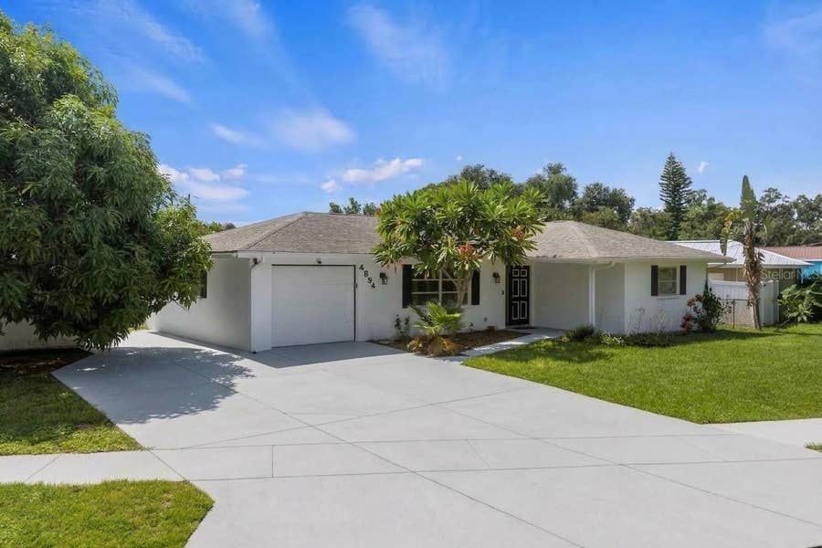 Property photo for 4594 PARNELL DRIVE, Sarasota, FL