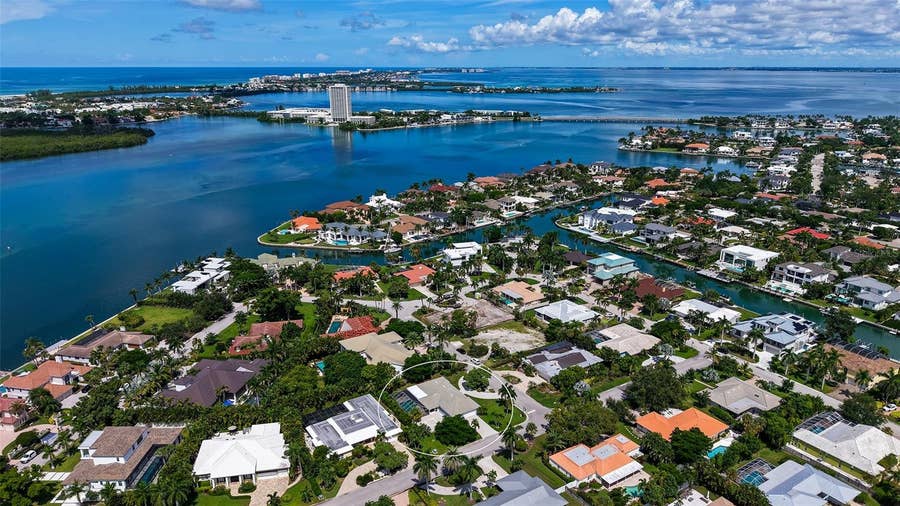 Property photo for 516 SPOONBILL WAY, Sarasota, FL
