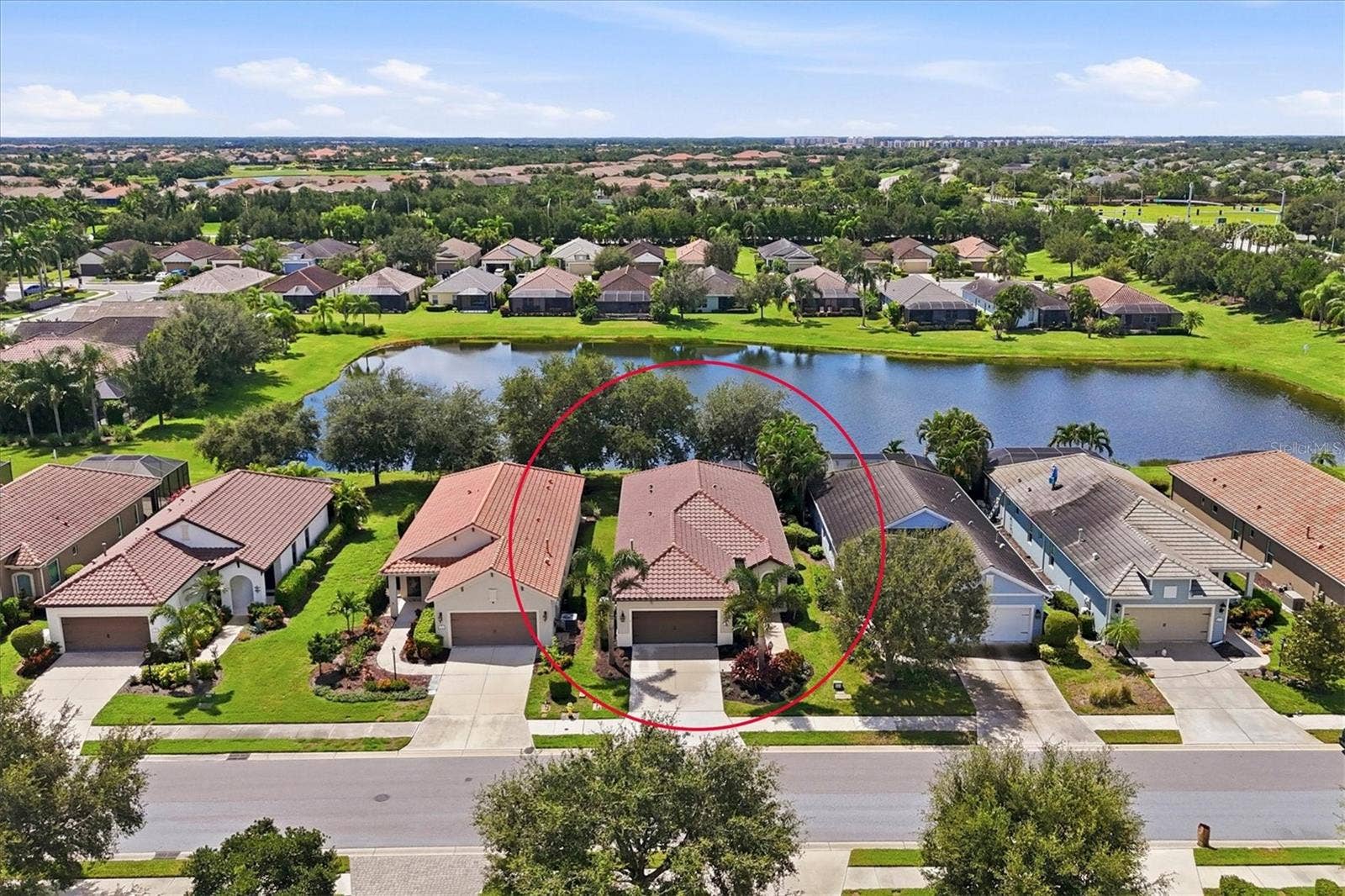 12624 CRYSTAL CLEAR PLACE, Bradenton, FL 34211 Premium rear Lake view!