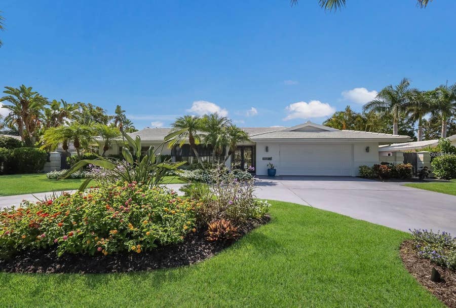 Property photo for 567 BIRD KEY DRIVE, Sarasota, FL