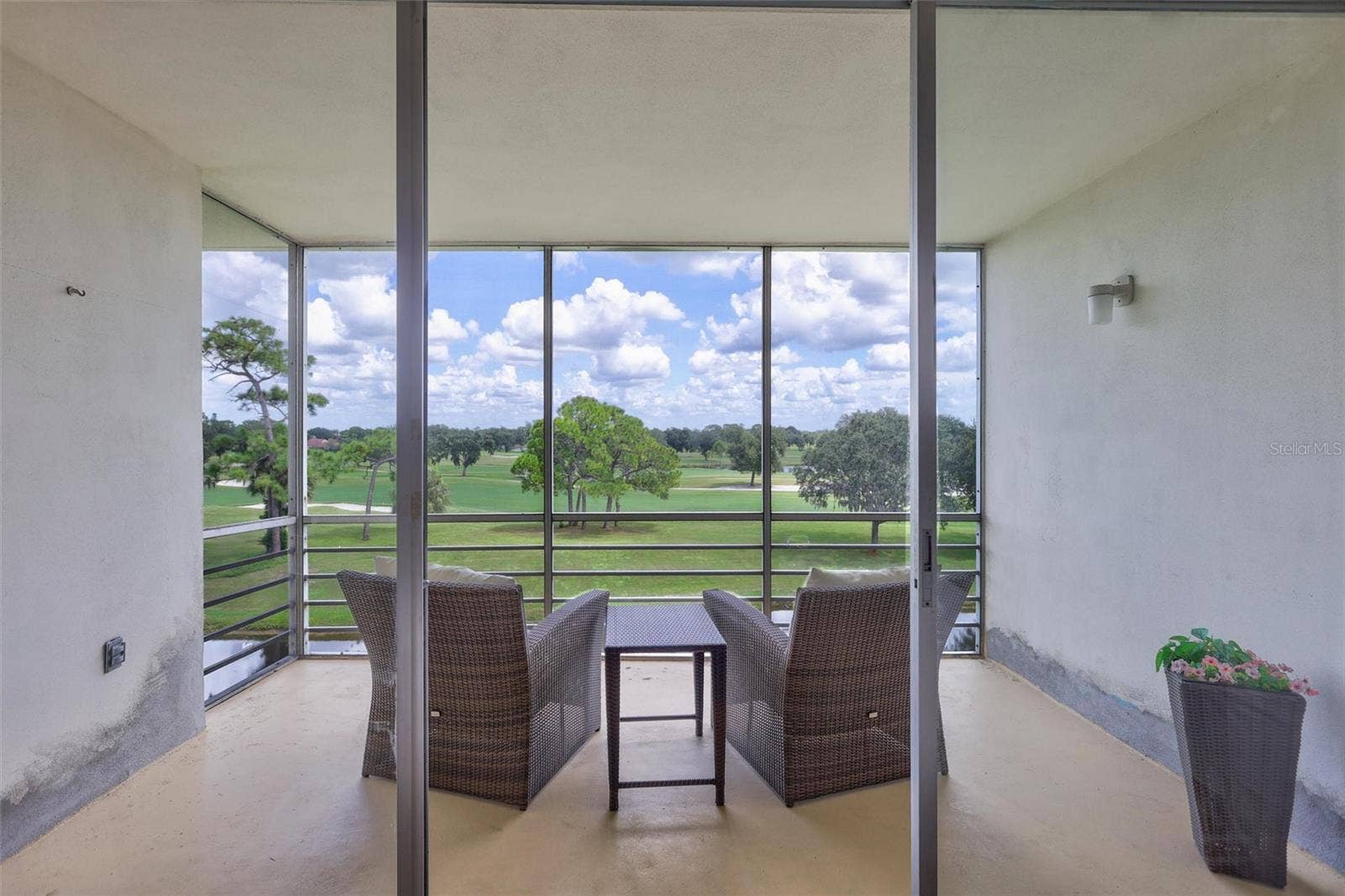 7461 W COUNTRY CLUB DRIVE N, #408, Sarasota, FL 34243