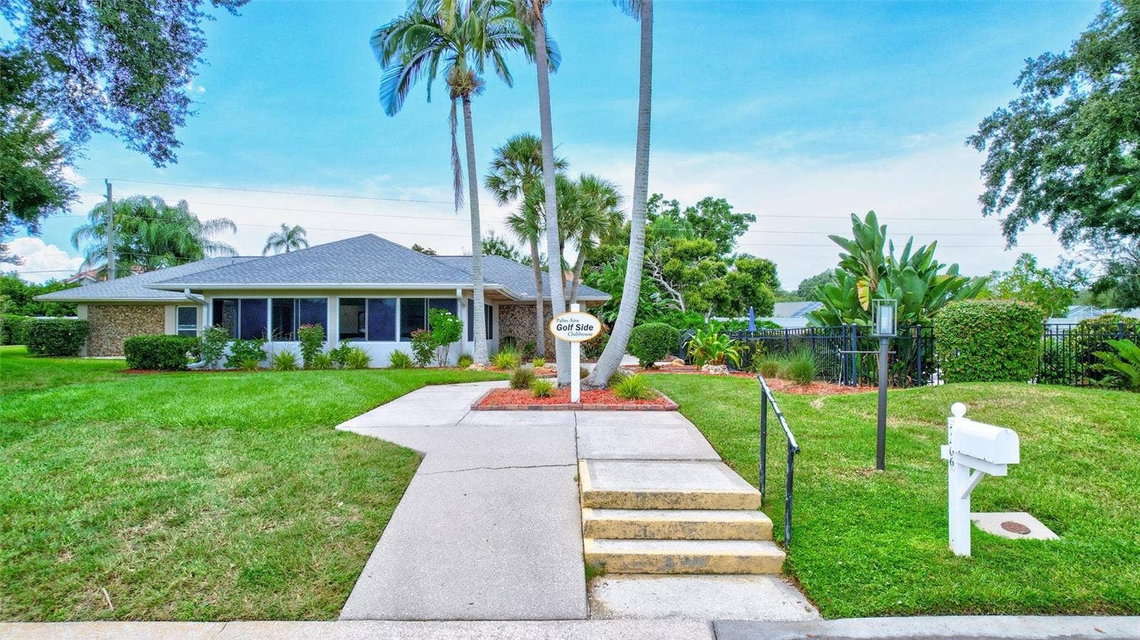 7461 W COUNTRY CLUB DRIVE N, #408, Sarasota, FL 34243