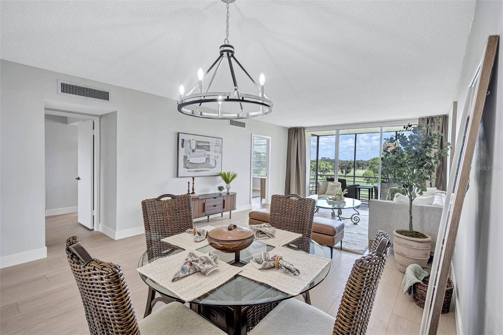 7461 W COUNTRY CLUB DRIVE N, #408, Sarasota, FL 34243