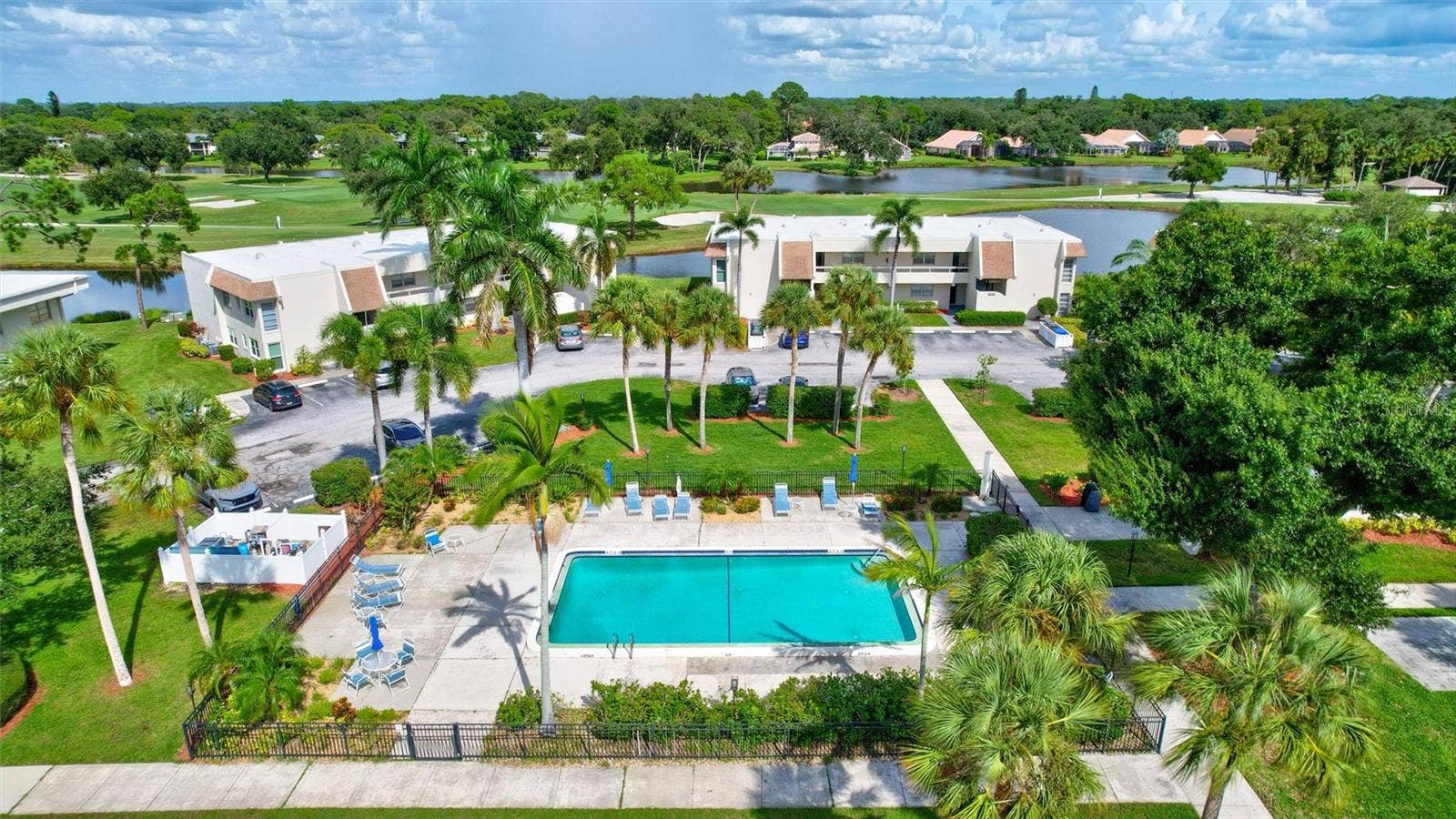 7461 W COUNTRY CLUB DRIVE N, #408, Sarasota, FL 34243