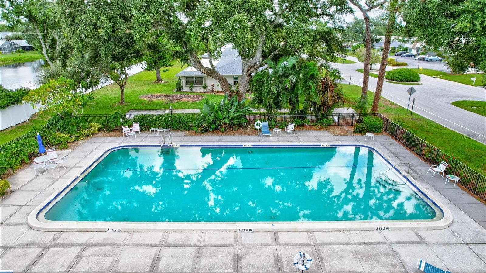 7461 W COUNTRY CLUB DRIVE N, #408, Sarasota, FL 34243