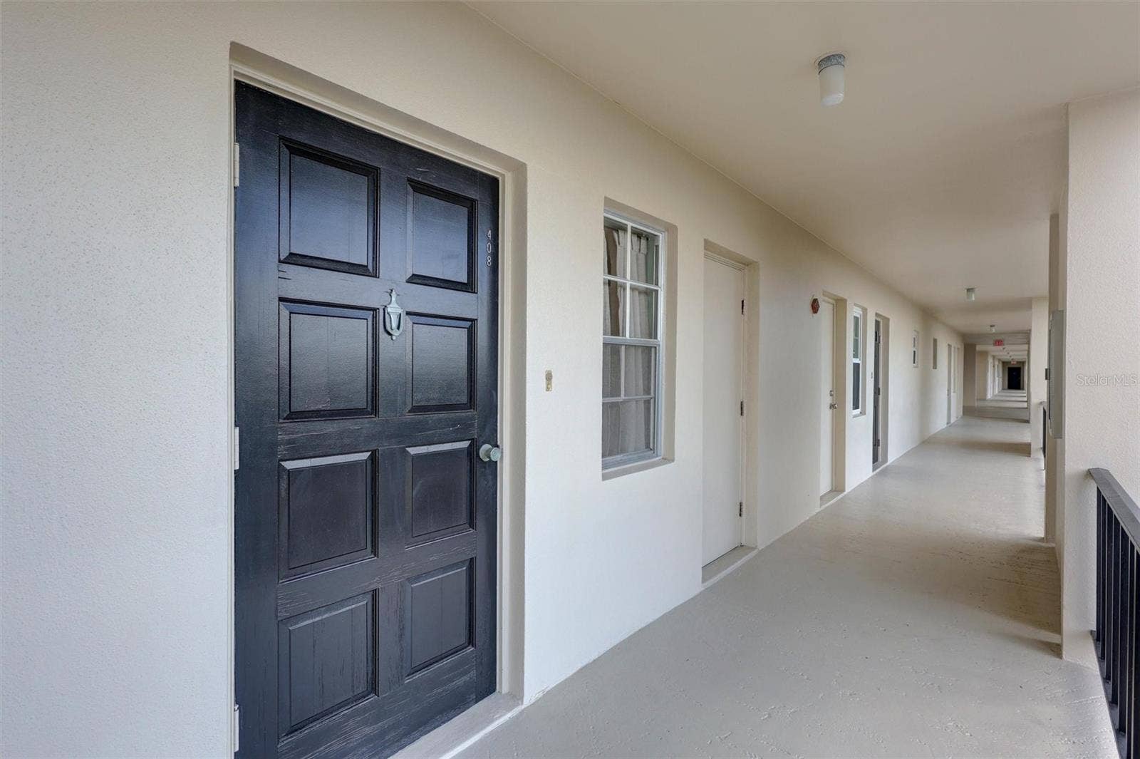 7461 W COUNTRY CLUB DRIVE N, #408, Sarasota, FL 34243