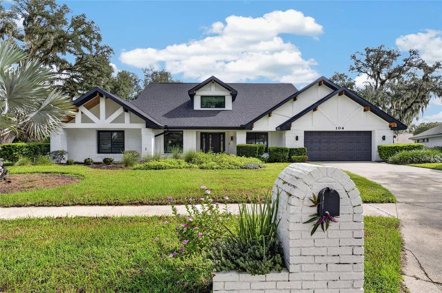 Property photo for 104 BARRINGTON DRIVE, Brandon, FL