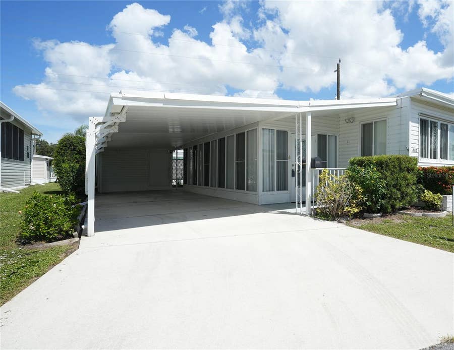 Property photo for 210 SOUTHWINDS DRIVE, Sarasota, FL