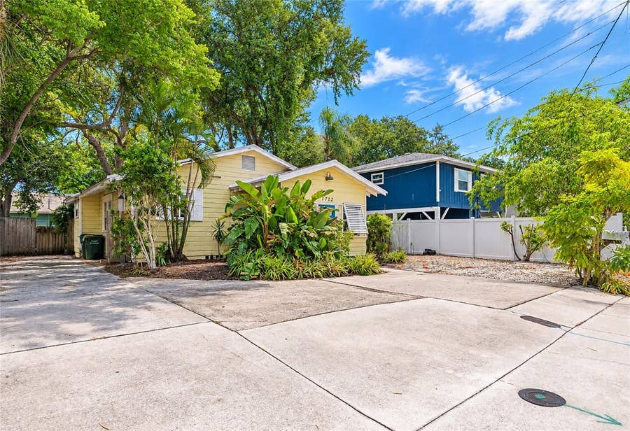 Property photo for 1712 SIESTA DRIVE, Sarasota, FL