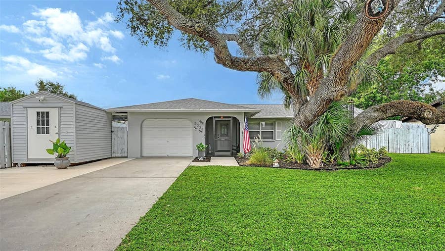 Property photo for 5338 FOXWOOD DRIVE, Sarasota, FL