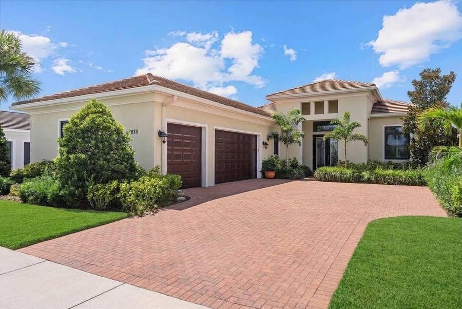 Property photo for 4823 PASTEL COURT, Sarasota, FL