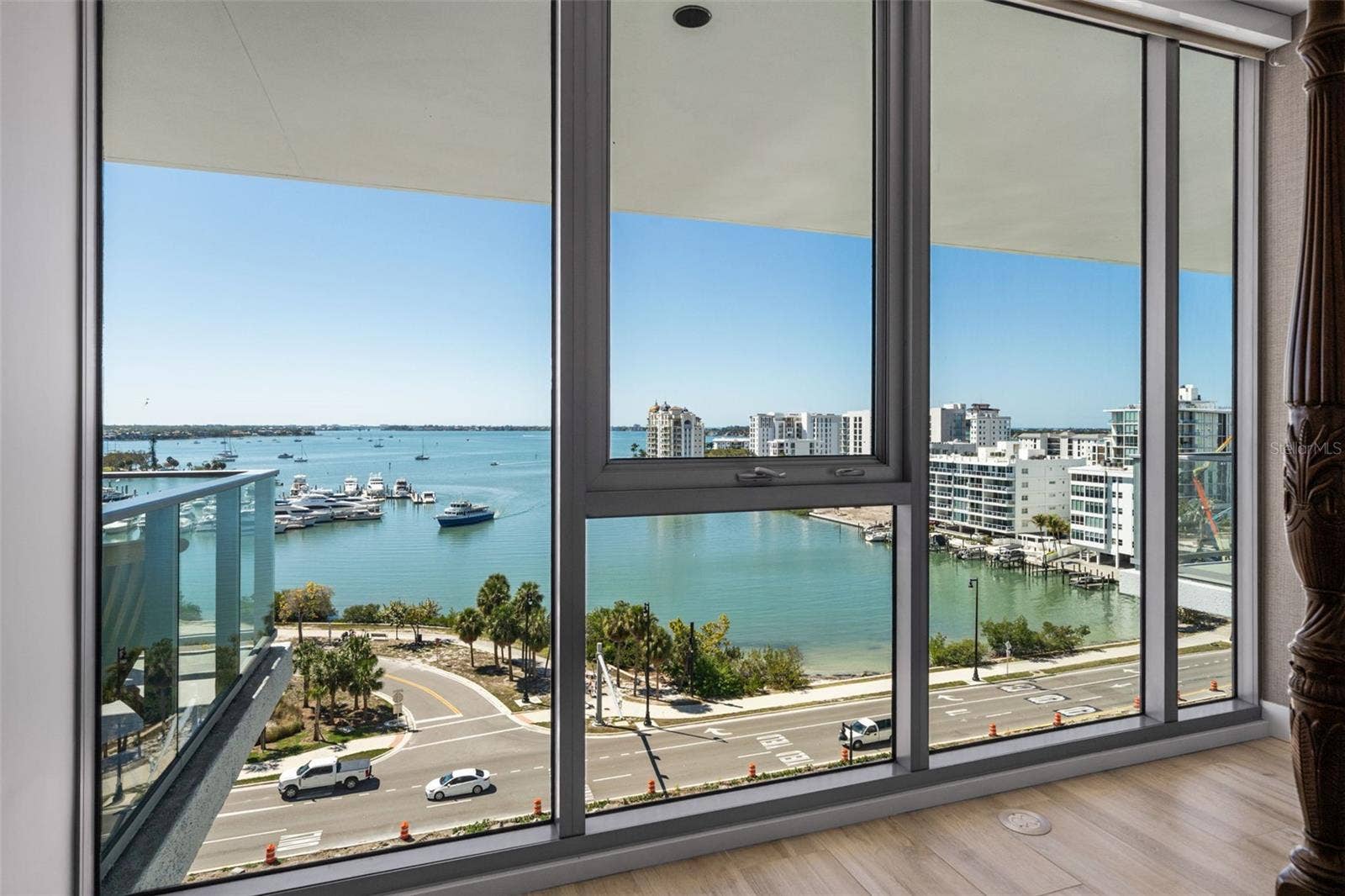1155 N GULFSTREAM AVENUE, #802, Sarasota, FL 34236