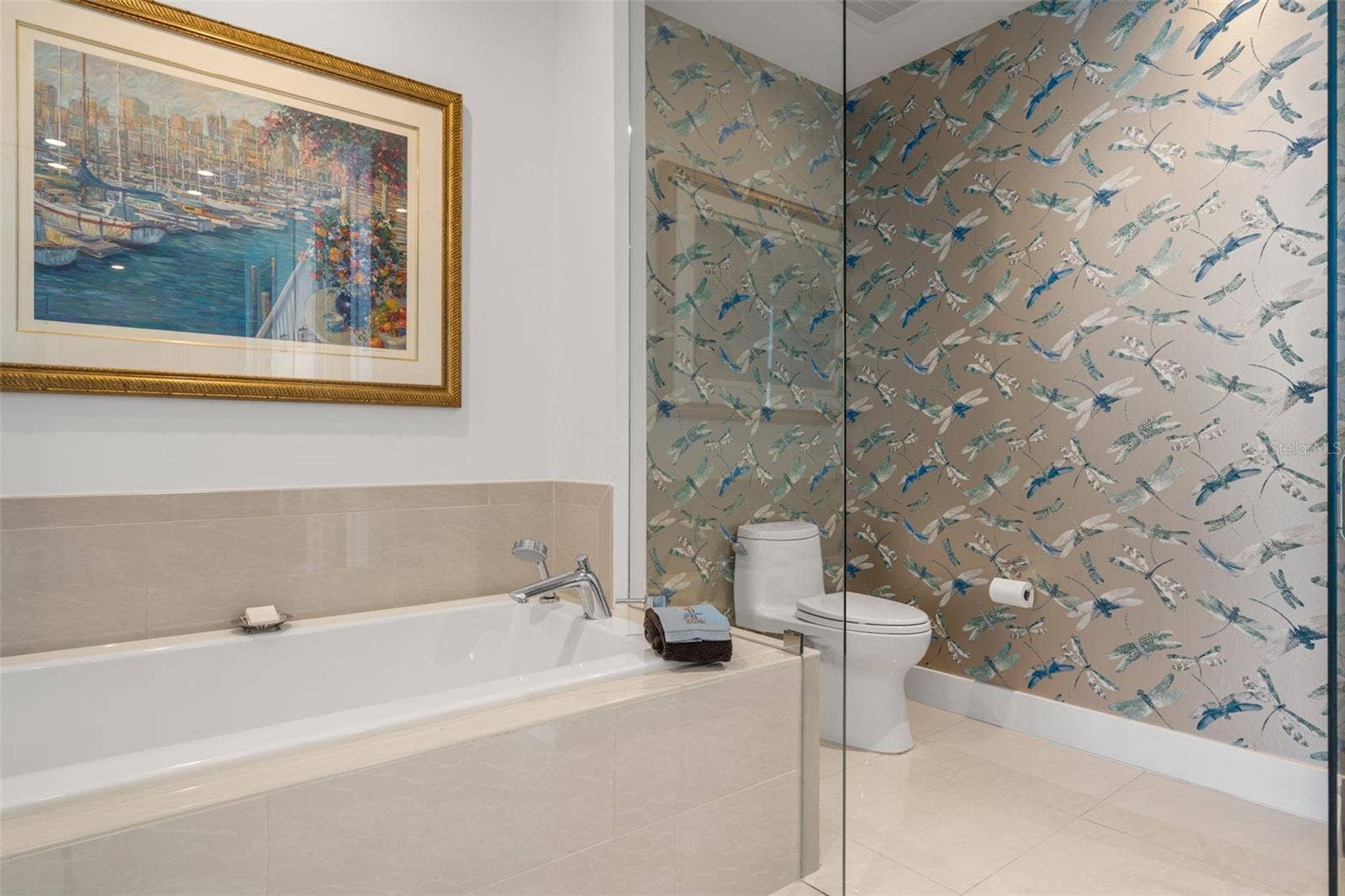 1155 N GULFSTREAM AVENUE, #802, Sarasota, FL 34236