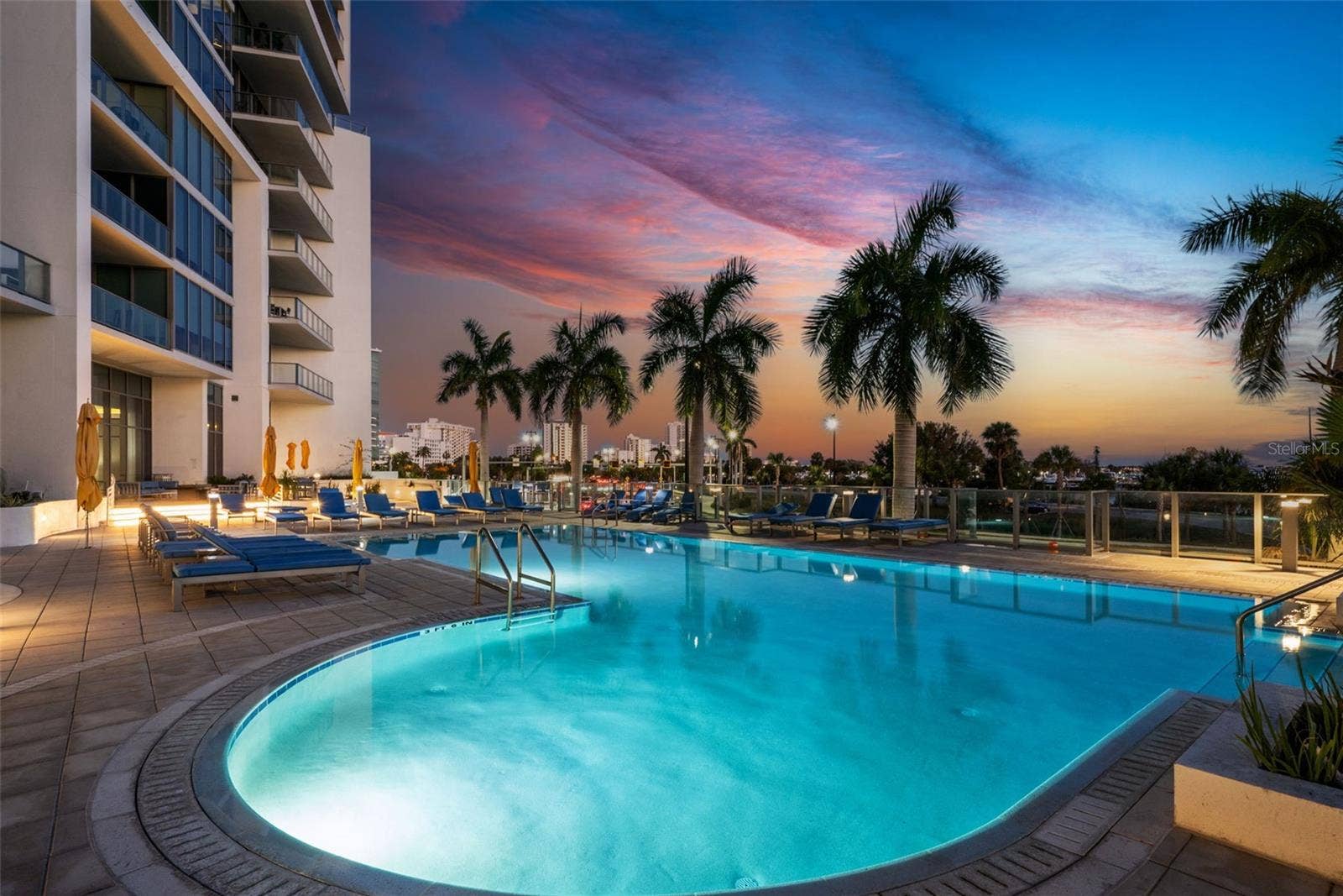 1155 N GULFSTREAM AVENUE, #802, Sarasota, FL 34236
