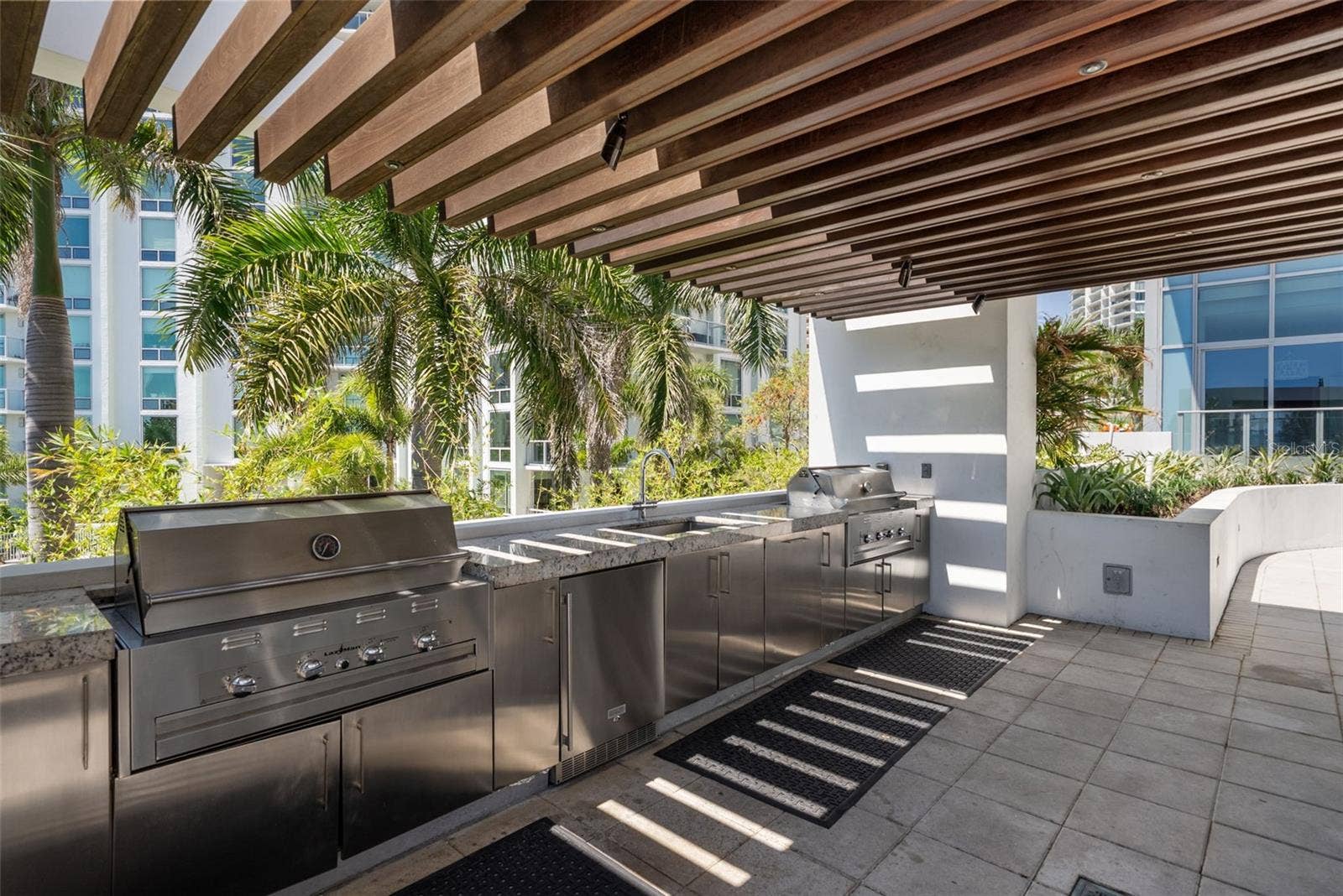 1155 N GULFSTREAM AVENUE, #802, Sarasota, FL 34236