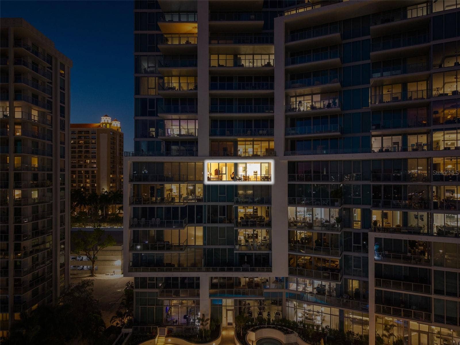 1155 N GULFSTREAM AVENUE, #802, Sarasota, FL 34236