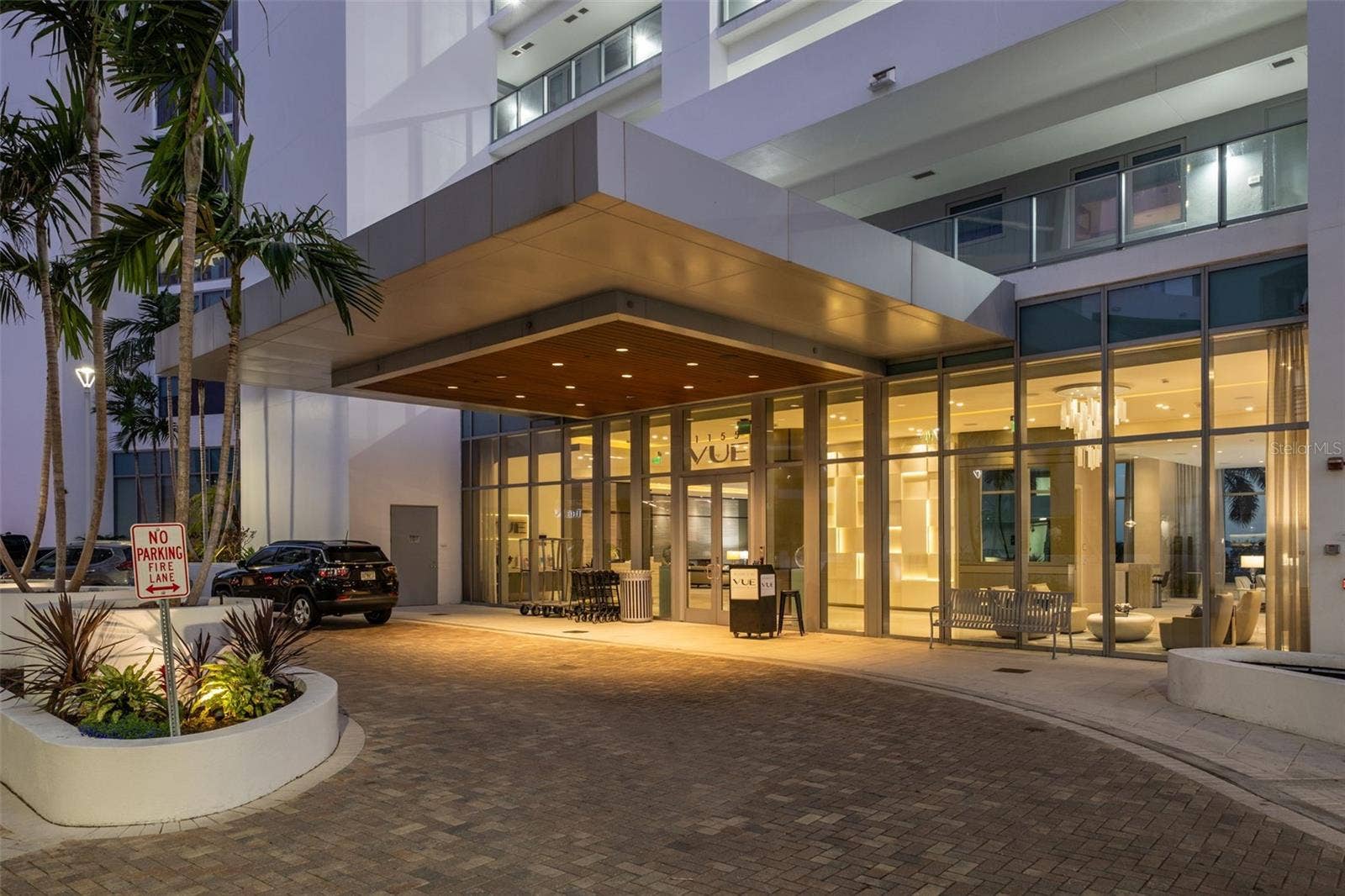 1155 N GULFSTREAM AVENUE, #802, Sarasota, FL 34236