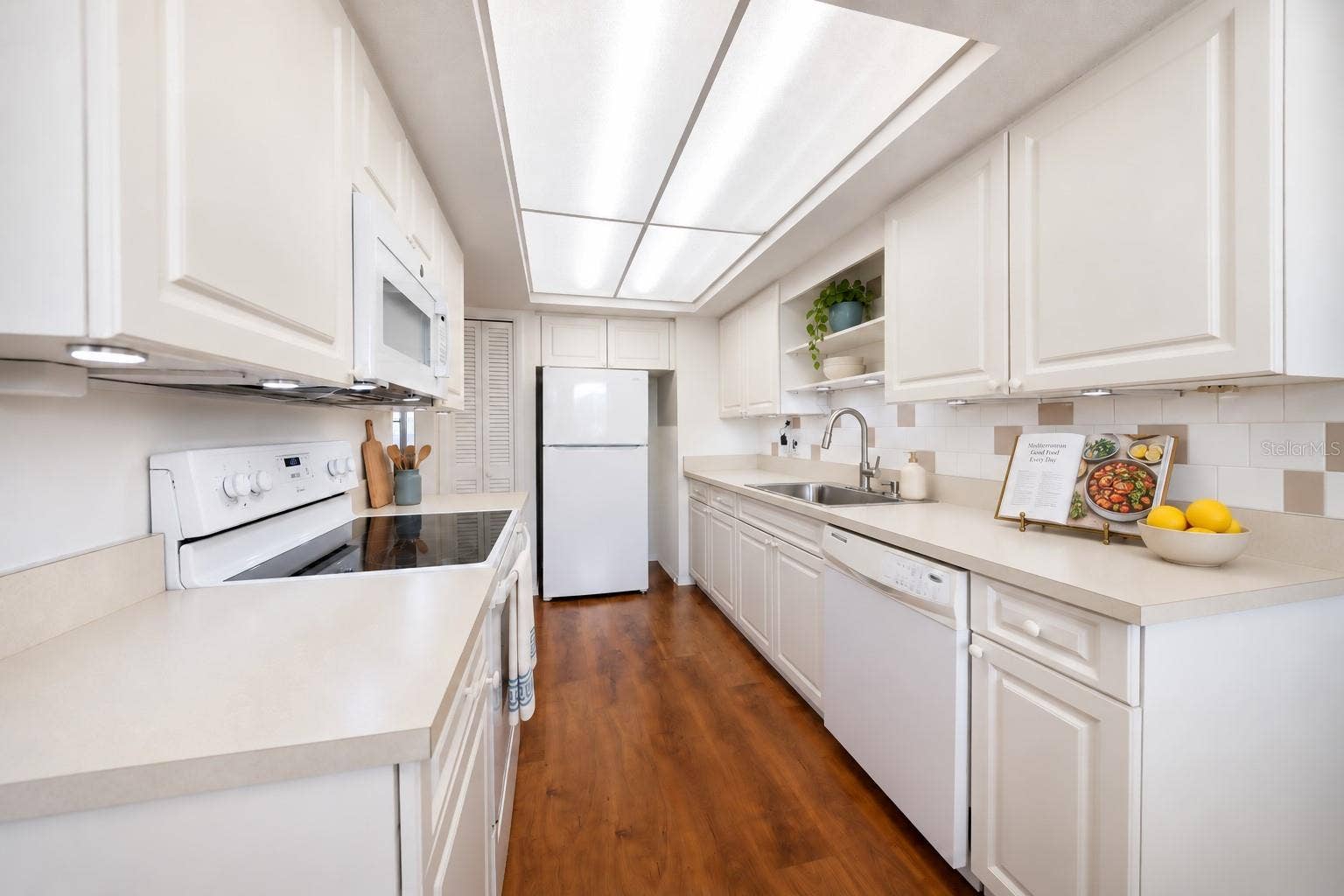 2507 BENEVA ROAD, #6, Sarasota, FL 34232 2507 BENEVA ROAD, #6, Sarasota, FL 34232
