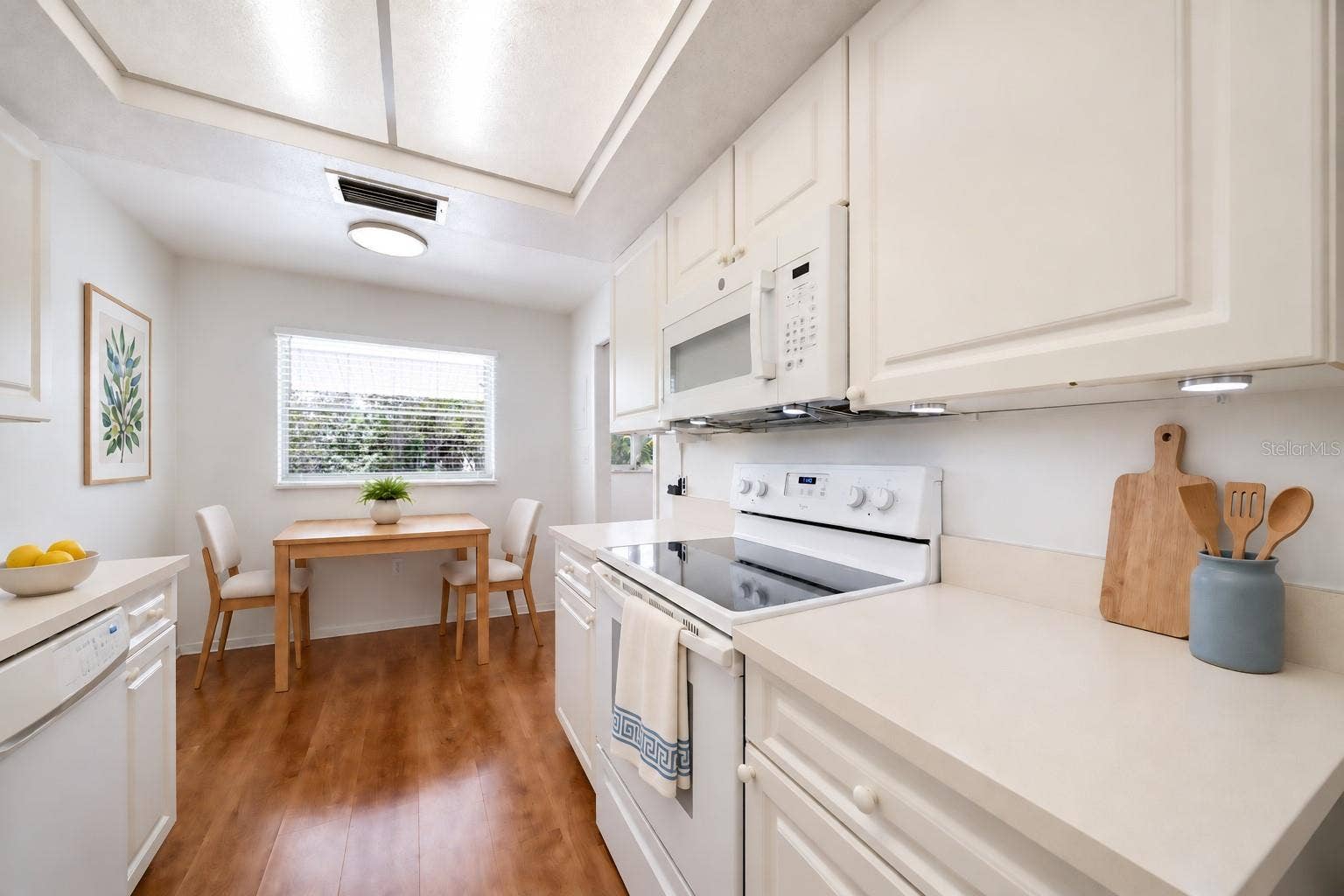 2507 BENEVA ROAD, #6, Sarasota, FL 34232 2507 BENEVA ROAD, #6, Sarasota, FL 34232