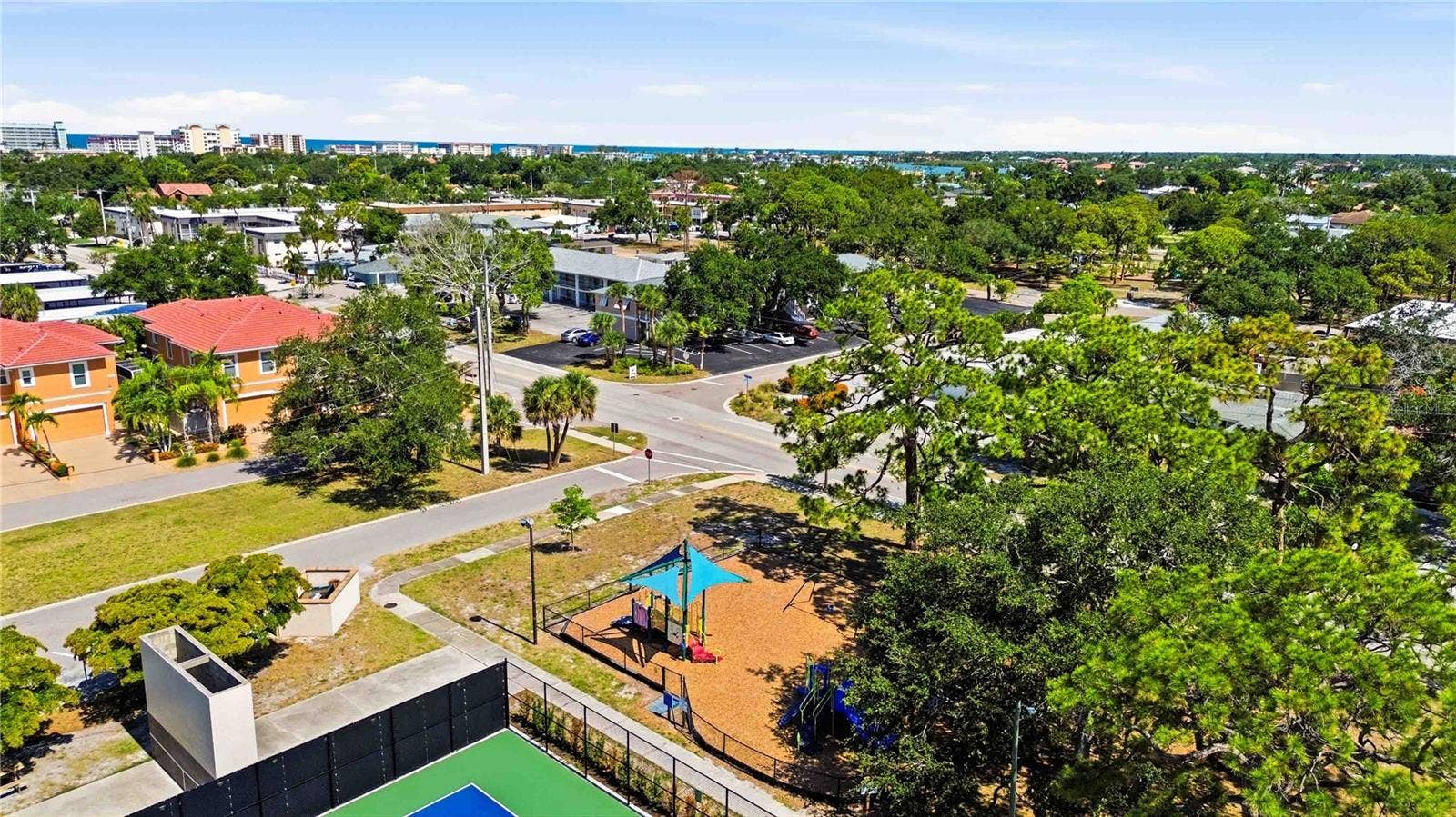 525 MANATEE COURT, #10, Venice, FL 34285 525 MANATEE COURT, #10, Venice, FL 34285
