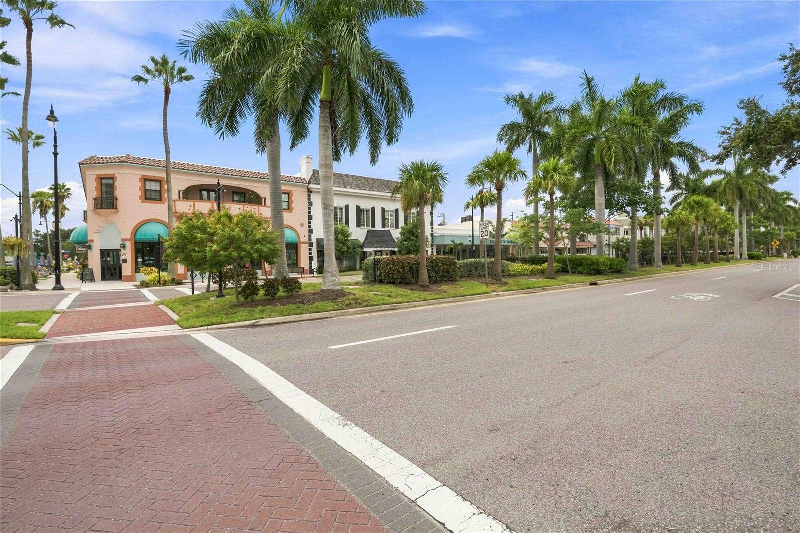 525 MANATEE COURT, #10, Venice, FL 34285 525 MANATEE COURT, #10, Venice, FL 34285