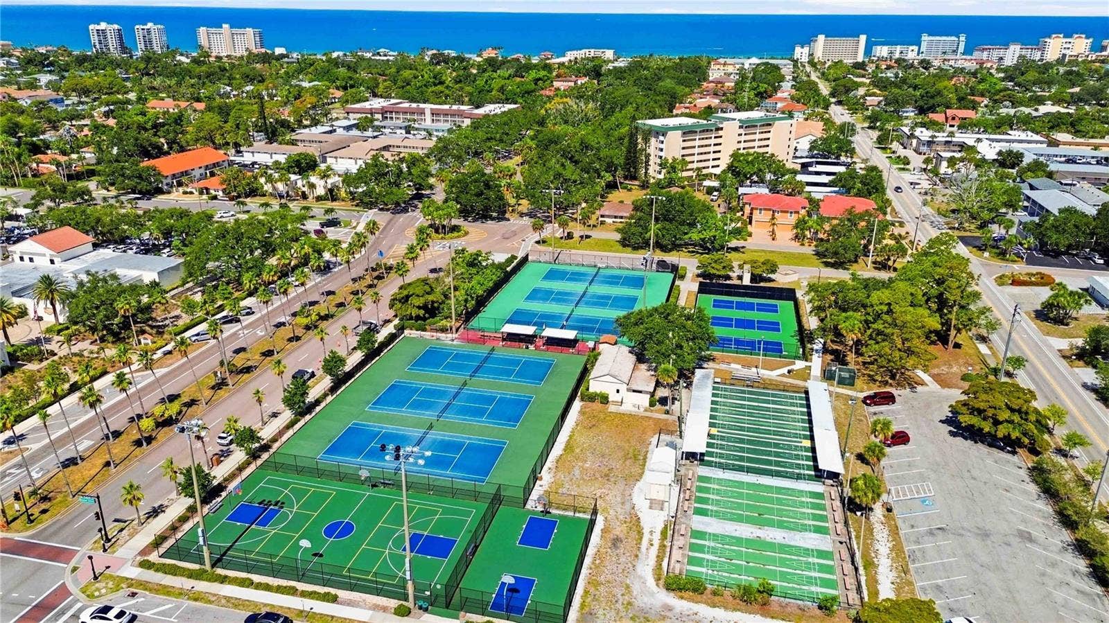 525 MANATEE COURT, #10, Venice, FL 34285 525 MANATEE COURT, #10, Venice, FL 34285