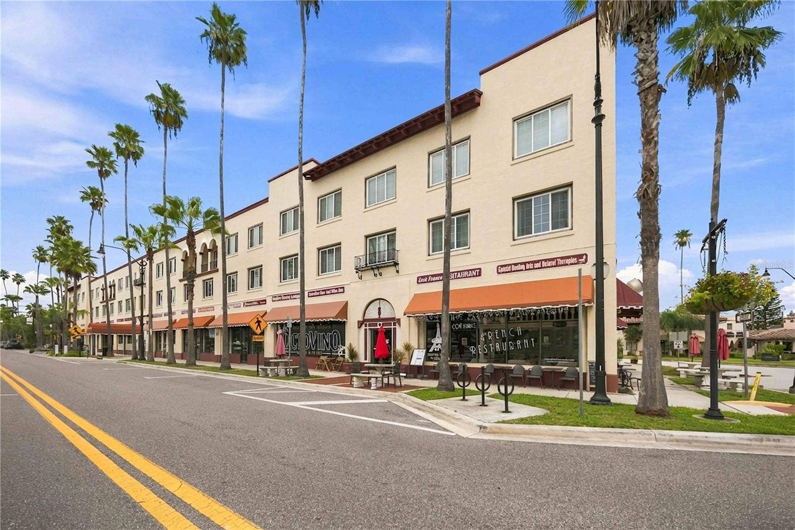 525 MANATEE COURT, #10, Venice, FL 34285 525 MANATEE COURT, #10, Venice, FL 34285
