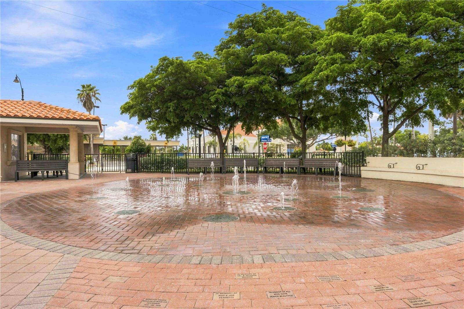 525 MANATEE COURT, #10, Venice, FL 34285 525 MANATEE COURT, #10, Venice, FL 34285