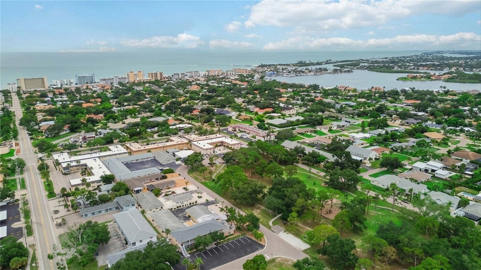 525 MANATEE COURT, #10, Venice, FL 34285 525 MANATEE COURT, #10, Venice, FL 34285