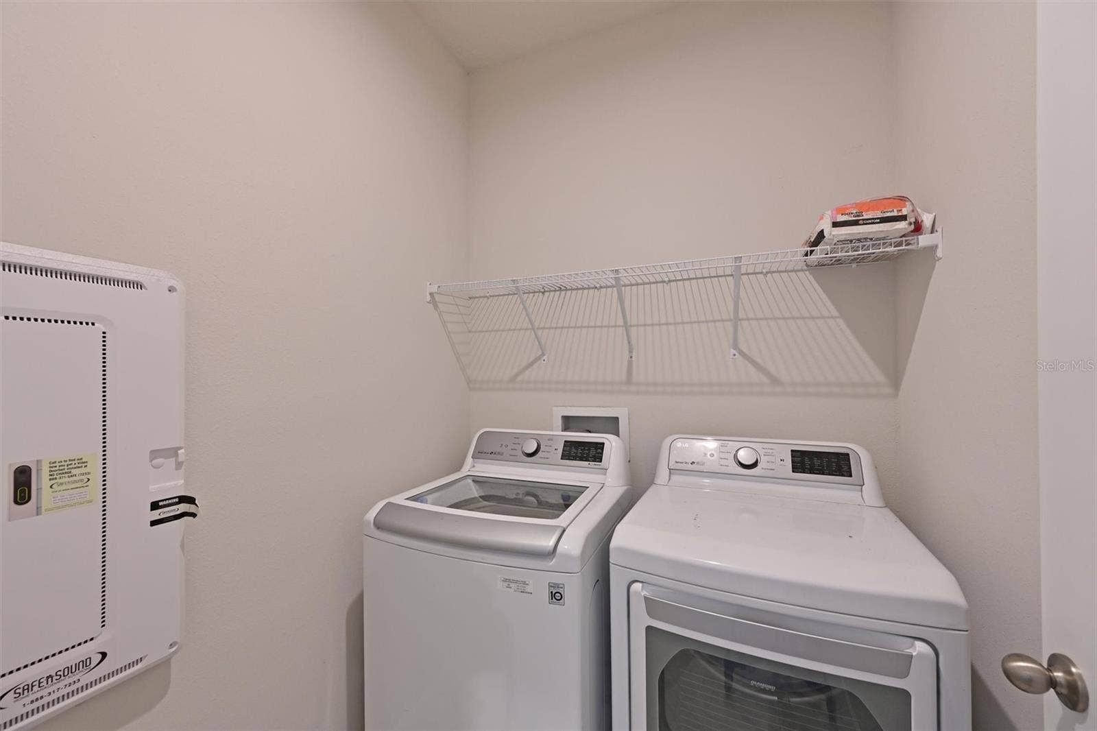 11526 64TH STREET E, Parrish, FL 34219 Separate laundry room