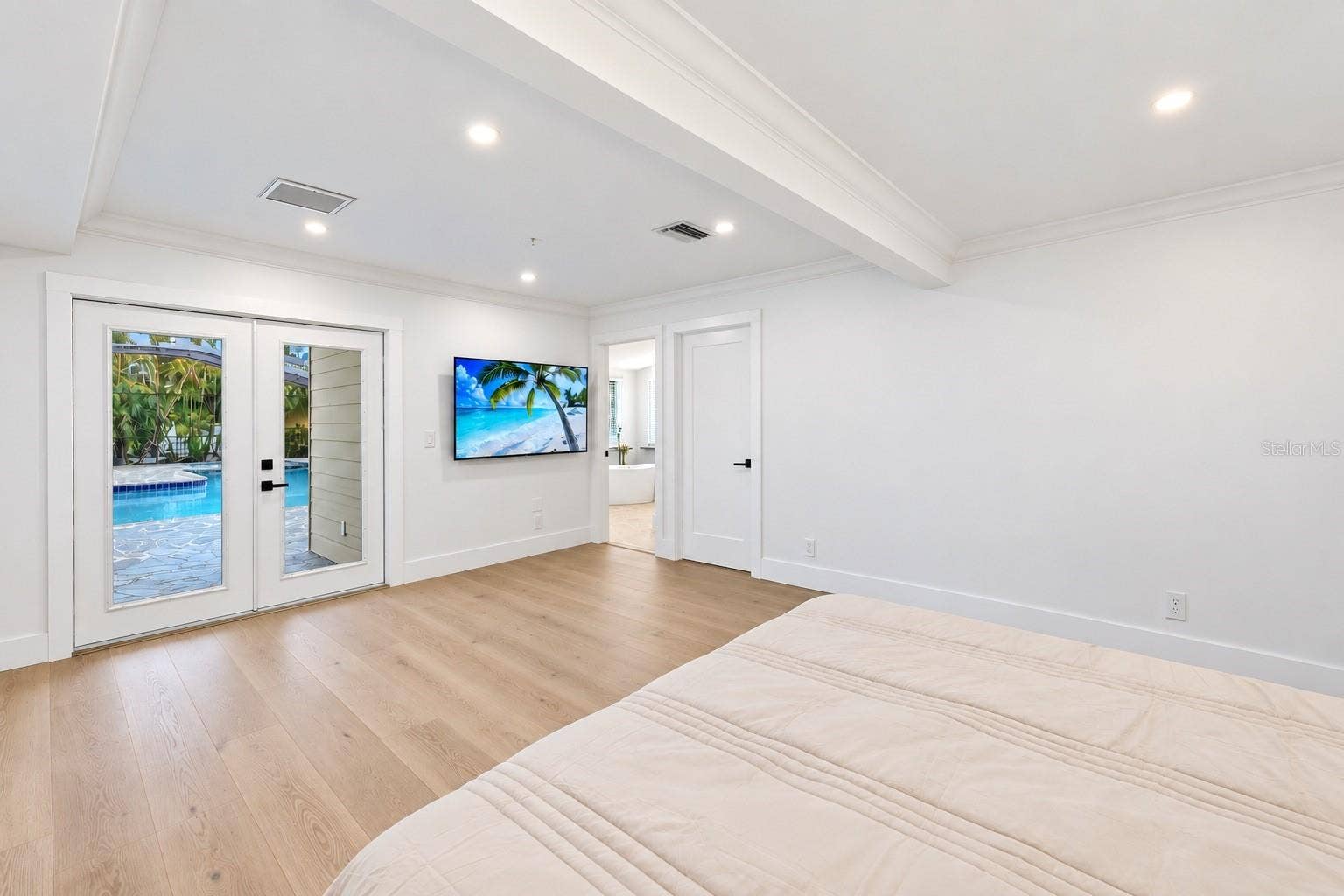 604 NORSOTA WAY, Sarasota, FL 34242 604 NORSOTA WAY, Sarasota, FL 34242