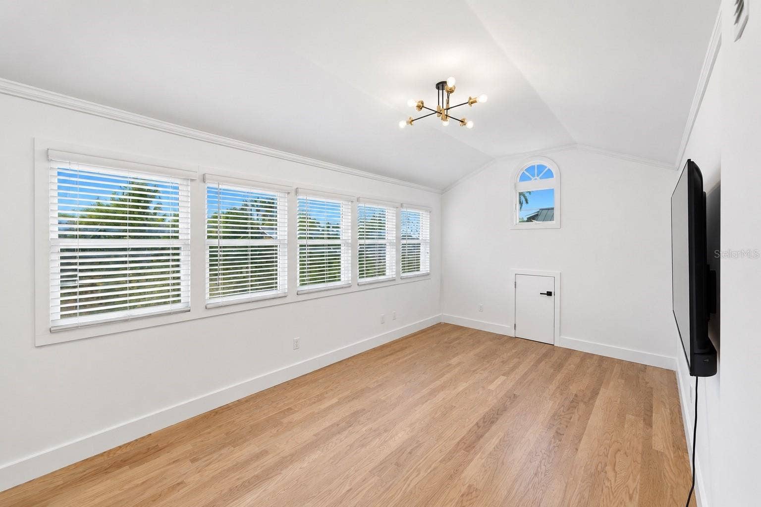 604 NORSOTA WAY, Sarasota, FL 34242 604 NORSOTA WAY, Sarasota, FL 34242