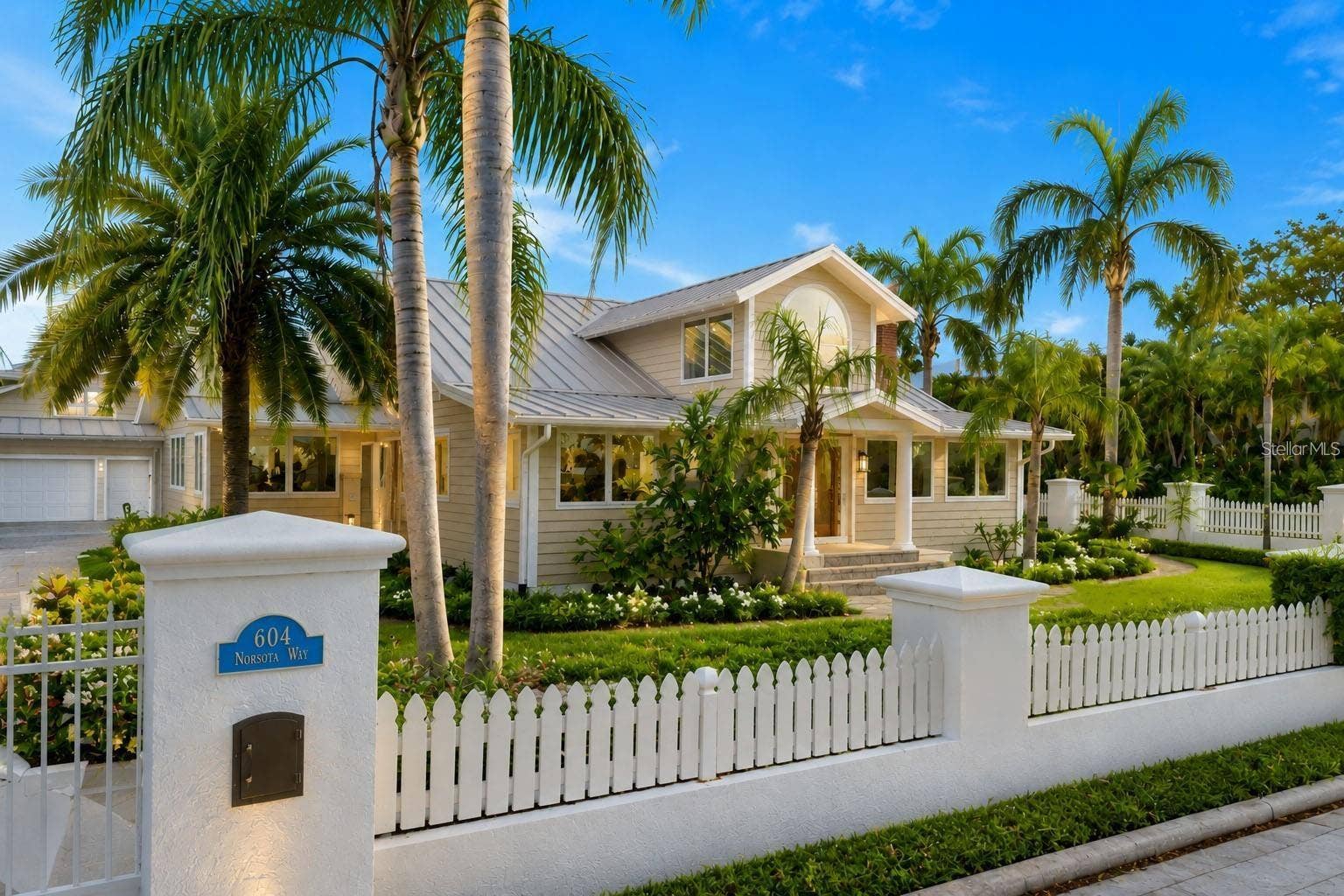 604 NORSOTA WAY, Sarasota, FL 34242 604 NORSOTA WAY, Sarasota, FL 34242