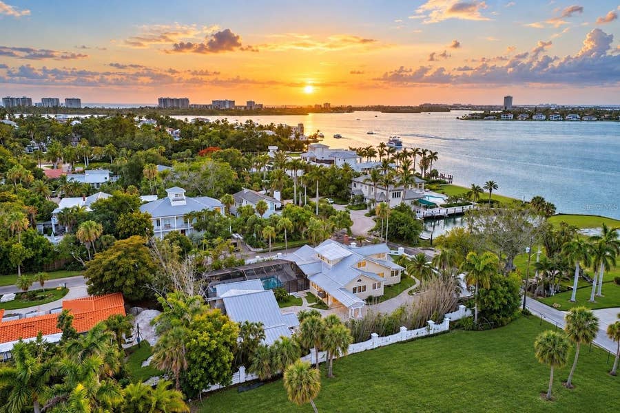 Property photo for 604 NORSOTA WAY, Sarasota, FL