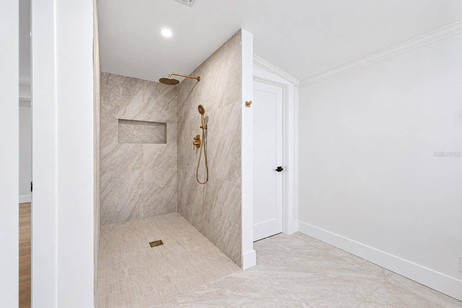 604 NORSOTA WAY, Sarasota, FL 34242 604 NORSOTA WAY, Sarasota, FL 34242