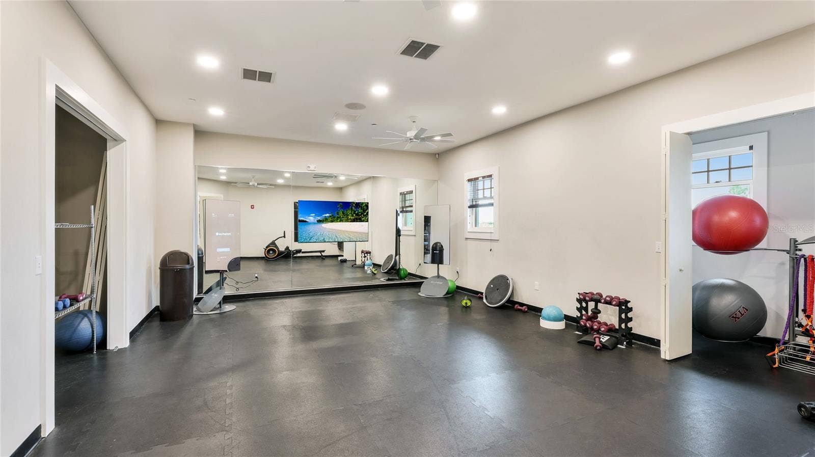 11160 FIELDSTONE DRIVE, Palmetto, FL 34221 11160 FIELDSTONE DRIVE, Palmetto, FL 34221