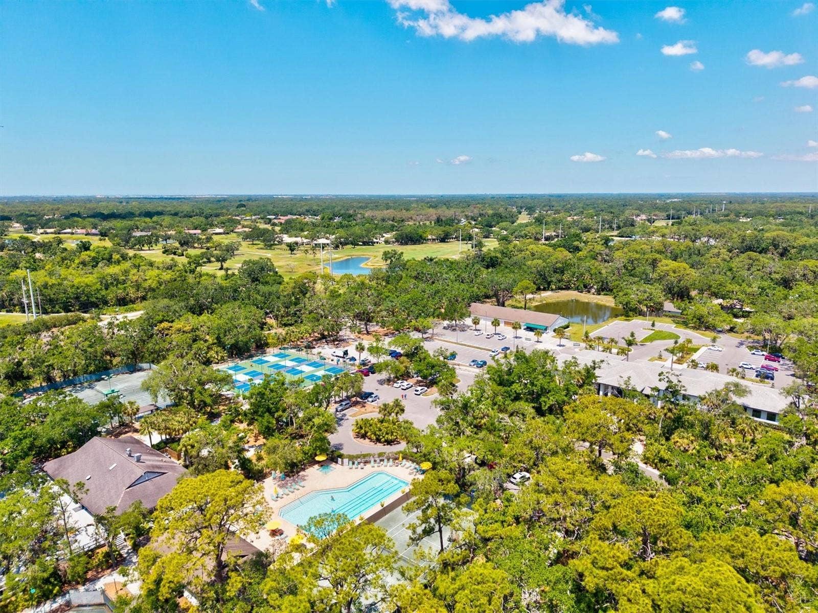 3118 WINDRUSH BOURNE, #8, Sarasota, FL 34235 3118 WINDRUSH BOURNE, #8, Sarasota, FL 34235