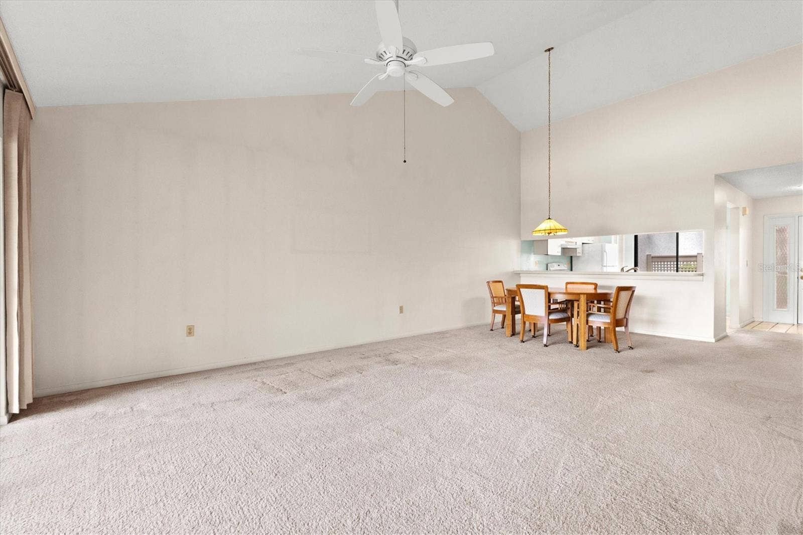3118 WINDRUSH BOURNE, #8, Sarasota, FL 34235 living room
