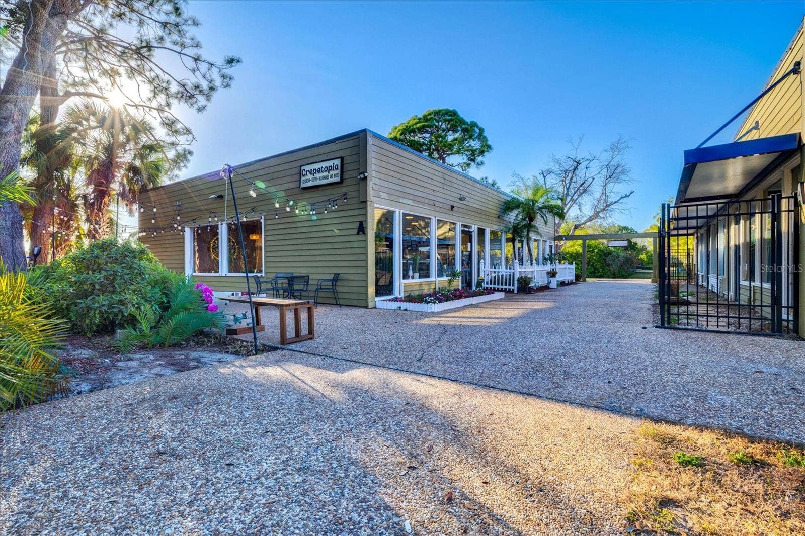 3118 WINDRUSH BOURNE, #8, Sarasota, FL 34235 3118 WINDRUSH BOURNE, #8, Sarasota, FL 34235