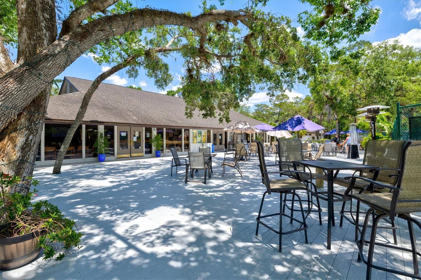 3118 WINDRUSH BOURNE, #8, Sarasota, FL 34235 3118 WINDRUSH BOURNE, #8, Sarasota, FL 34235