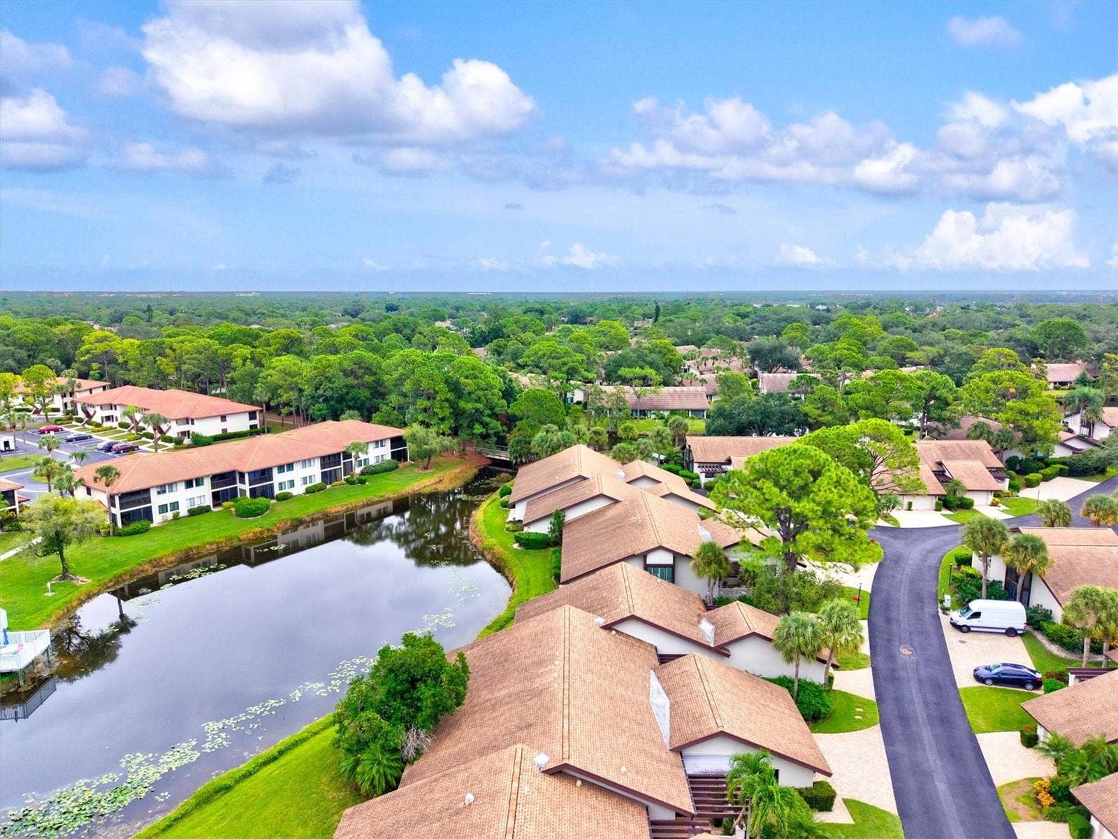3118 WINDRUSH BOURNE, #8, Sarasota, FL 34235 3118 WINDRUSH BOURNE, #8, Sarasota, FL 34235