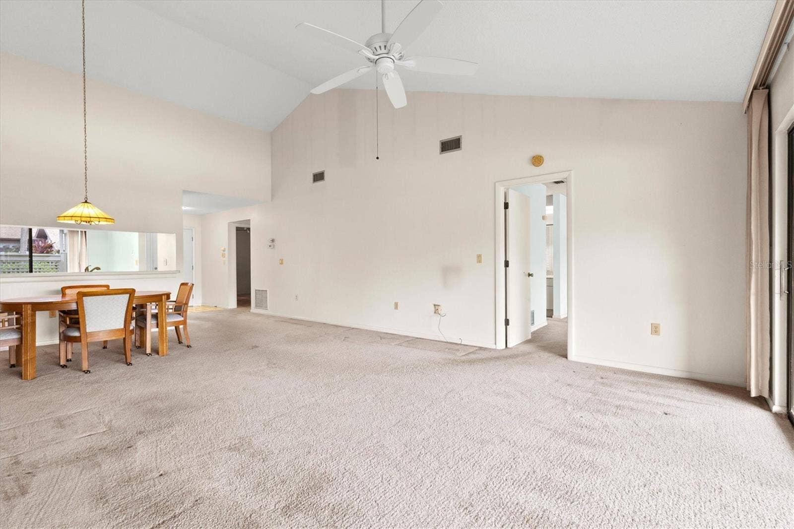 3118 WINDRUSH BOURNE, #8, Sarasota, FL 34235 living room
