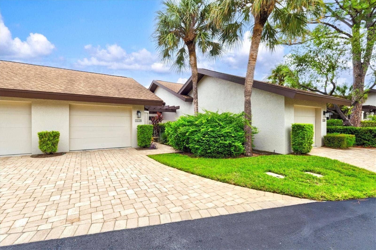 3118 WINDRUSH BOURNE, #8, Sarasota, FL 34235 3118 WINDRUSH BOURNE, #8, Sarasota, FL 34235