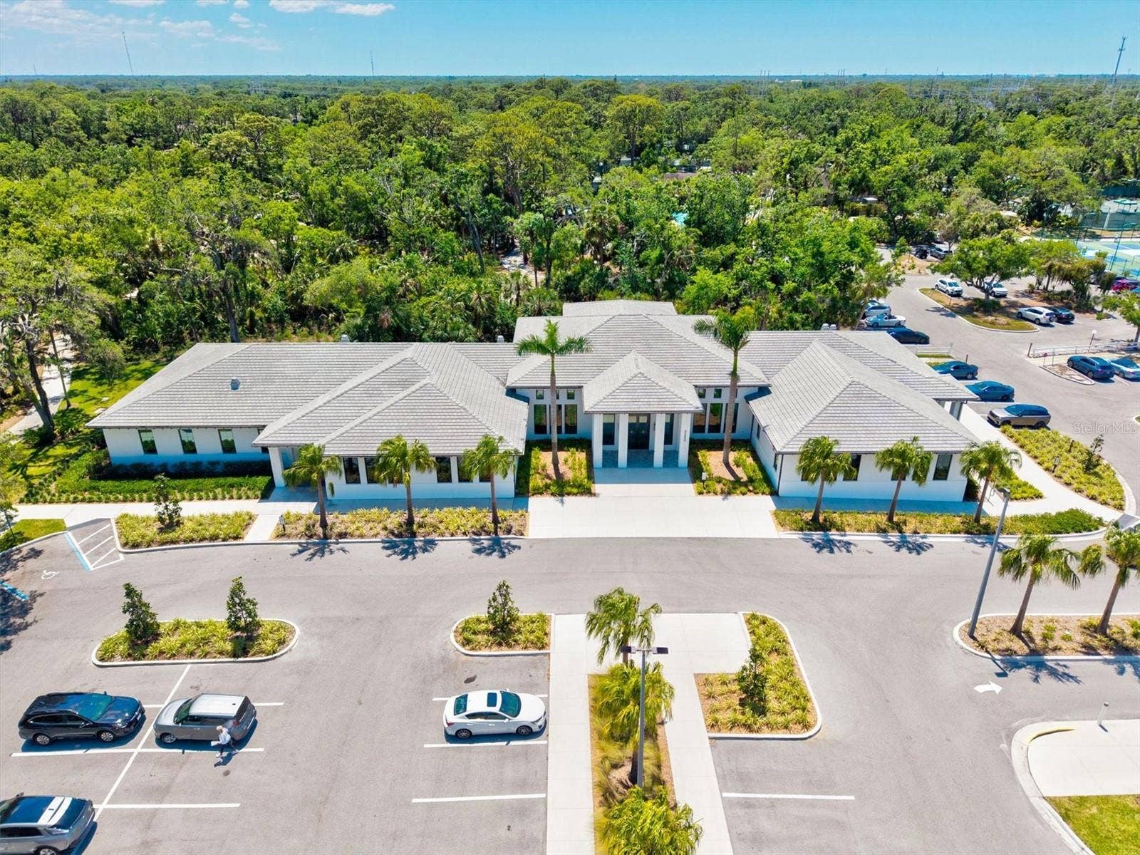3118 WINDRUSH BOURNE, #8, Sarasota, FL 34235 3118 WINDRUSH BOURNE, #8, Sarasota, FL 34235